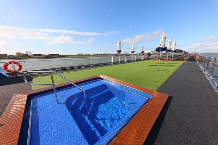 Viva Cruises Viva Two - Sun Deck 2.jpg